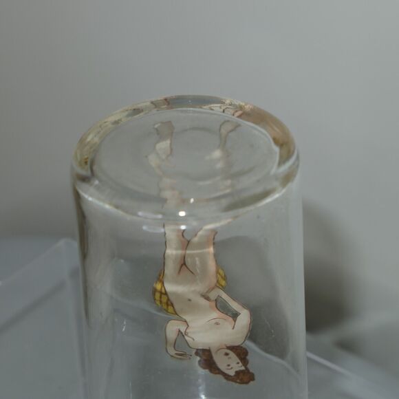 VTG WWII 1940s 50s Peekaboo Pinup Girl Nude Nudie Sip Strip Drinking Glass - Picture 10 of 10